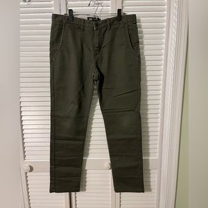 Men’s chinos